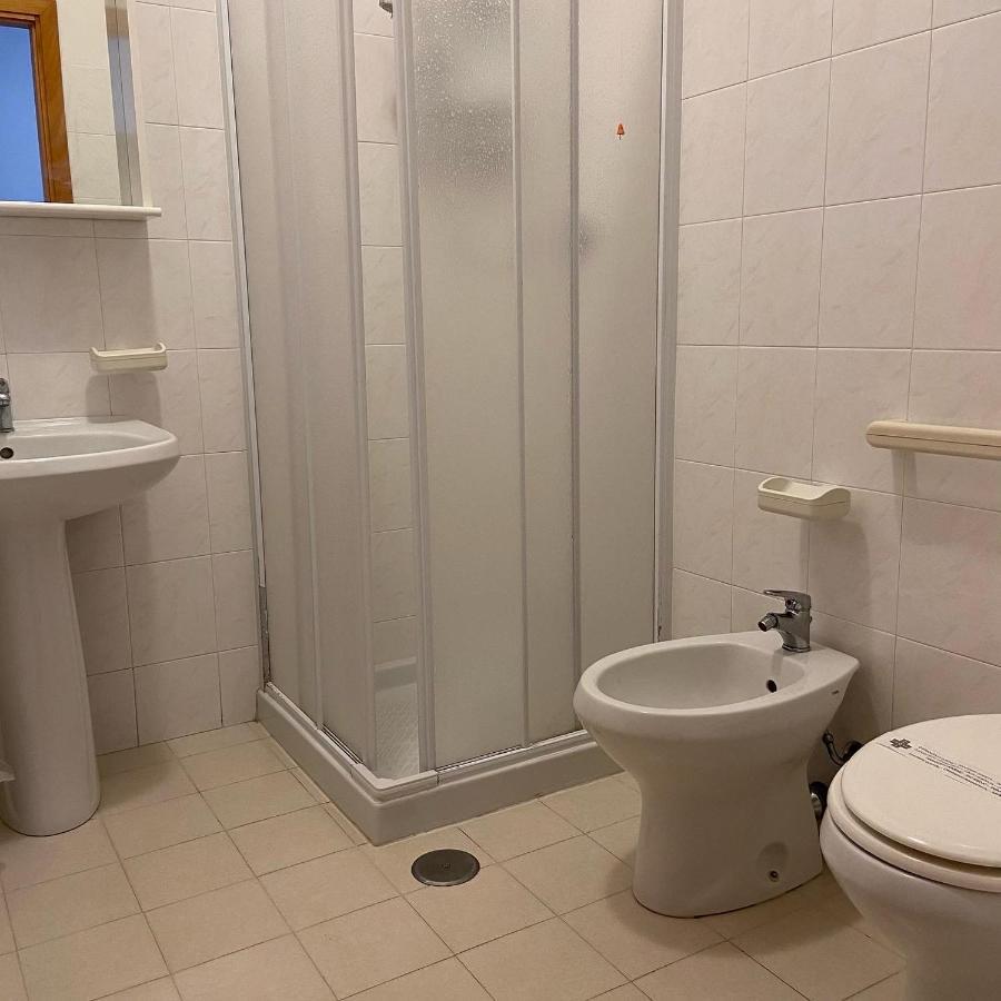 Deluxe Queen Room,1259094799:JPEG